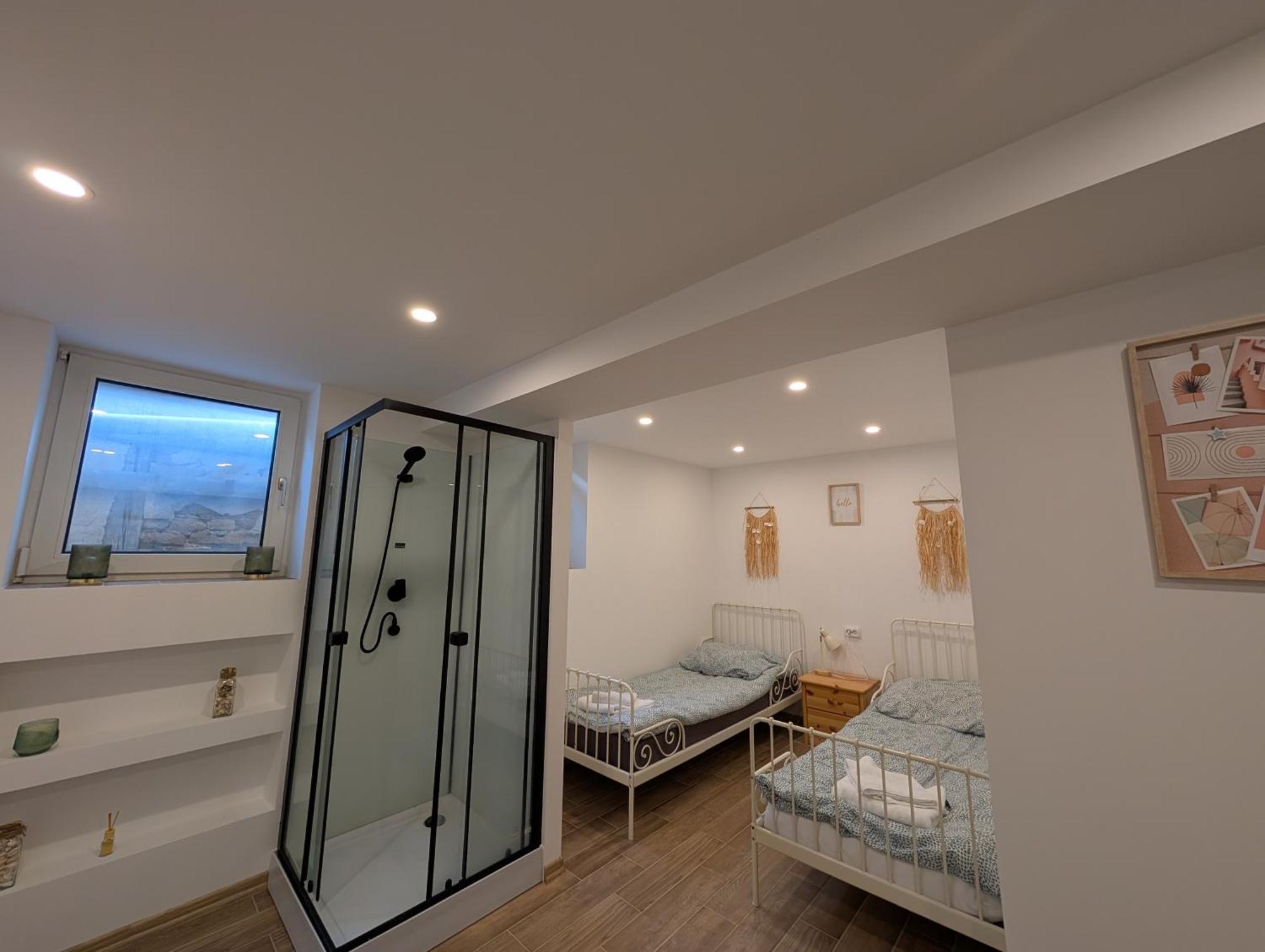 Pension Neue Linde อัลส์เฟลด์ ภายนอก รูปภาพ